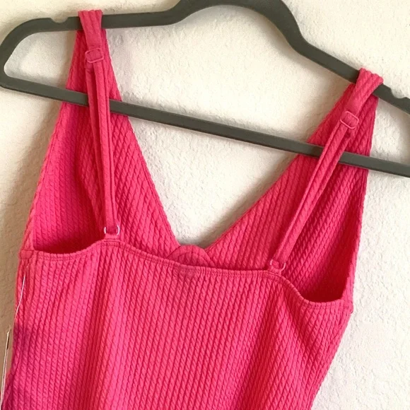 \Wild Fable\ NWT Pink Textured Bodysuit - Picture 9 of 15